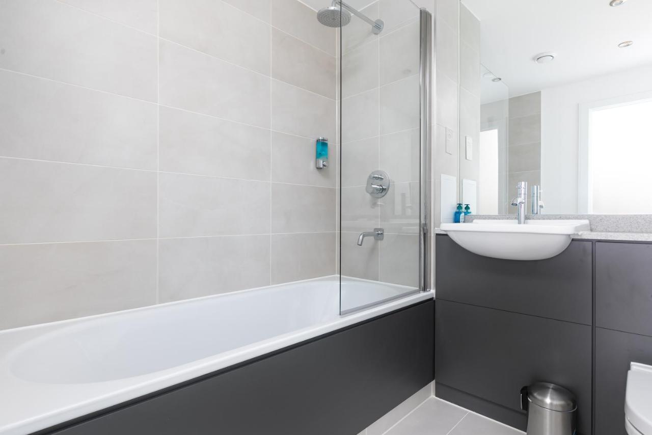 Skyvillion - Olympic View London Stratford Apartment Exterior foto